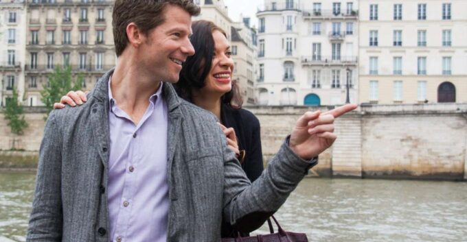 Love and Joy in Aalborg – Walking Tour for Couples - Stroll Through the Musical Park
