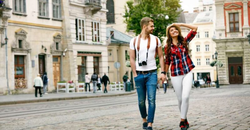 Love Struck Strolls: Ithaca's Romantic Walk - Key Points