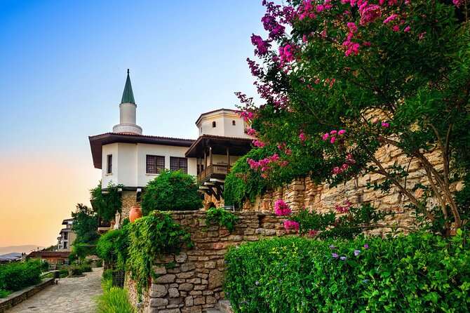Lovey-Dovey Romantic Walking Tour in Balchik - Romantic Highlights of Balchik