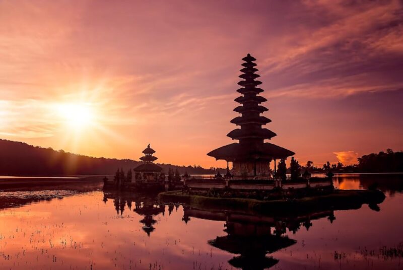 Lovina Dolphins: 2-Day Tour of Northern Bali With Spa - Accommodation and Meals