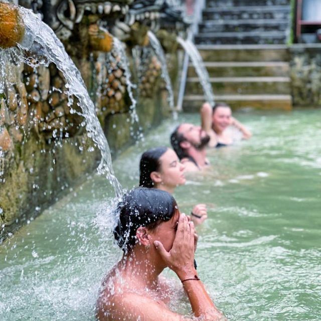 Lovina : Natural Holy Hot Spring & Sunrise Dolphins Tour - Meeting Point