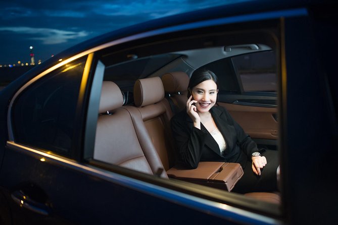 Low Cost - Private Arrival Transfer: Toronto Airport to Niagara Falls, Canada - Tour Operator Information