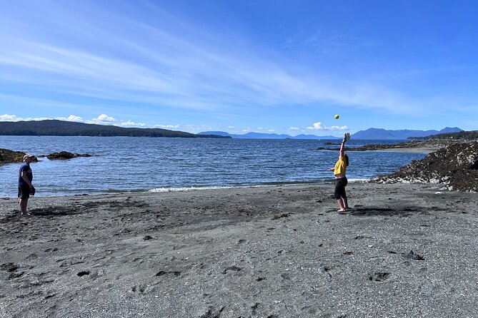 Low Tide Excursion & Beach Bonfire (w/ Totem Park Stop) - Ketchikan Cruise Ship Docks