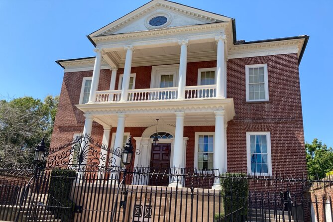 Lowcountry History Strolls - Exploring Charlestons Colonial Past
