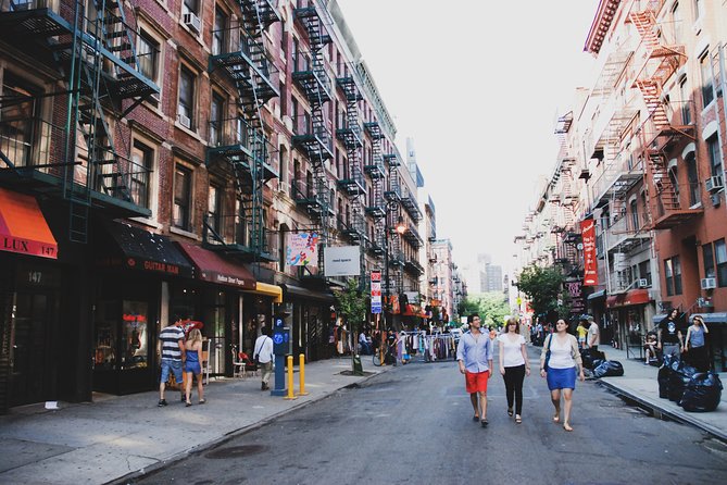 Lower East Side & Culture Tour in New York City With Expert Guide - Savor Diverse Tastings