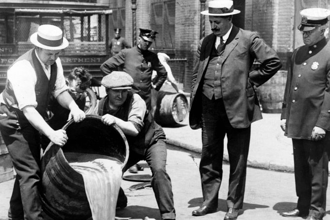 Lower East Side Prohibition Pub Crawl - Notorious Gangsters and Prohibition Era