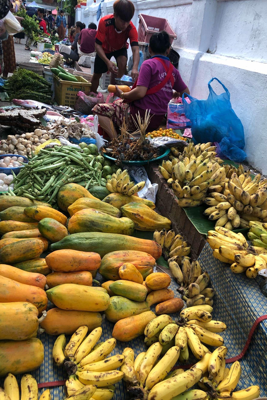 Luang Prabang Evening Food Tour by Tuktuk - Experience Highlights