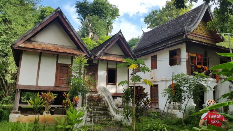 Luang Prabang: Pottery Workshop & Wat Chomphet Cycling Tour - Itinerary Highlights