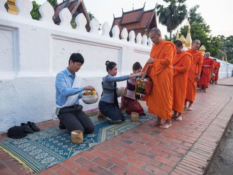 Luang Prabang: UNESCO World Heritage City Highlights Tour - Itinerary Highlights
