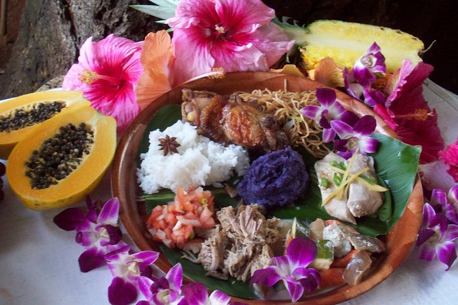 Luau Kalamaku on Kauai With Buffet Dinner and Show - Traditional Hawaiian Buffet Dinner