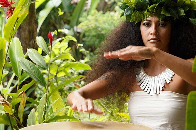 Luau Kalamaku on Kauai With Buffet Dinner and Show - Onsite Entertainment and Activities