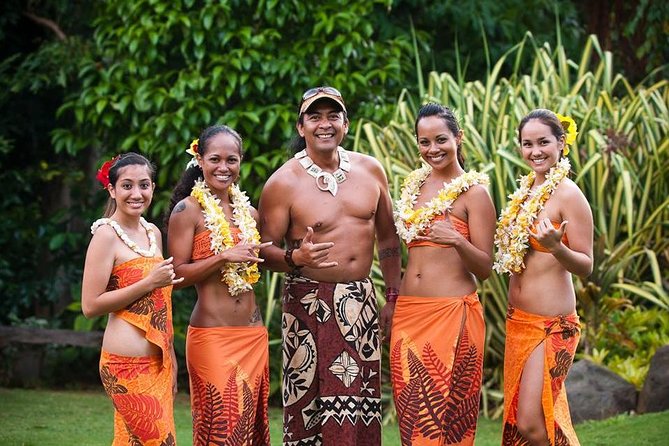 Luau Kalamaku on Kauai With Manor House Dinner & Show - Flame Twirlers and Fire Performances