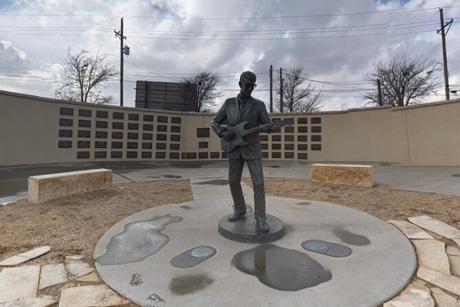 Lubbock Scavenger Hunt: Lubbock Adventure - Interactive Roles and Challenges