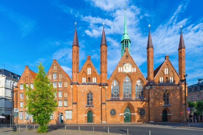 Lübeck From Hamburg 1-Day Private Trip by Train - Meeting and Pickup Arrangements