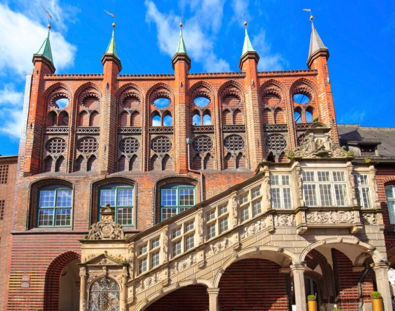 Lübeck: St. Anne's Museum With City Walking Tour Option - Museum Collection and Highlights