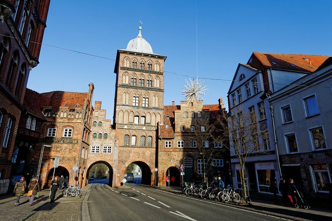 Lübeck Walking Tour With Licensed Guide - Positive Traveler Reviews