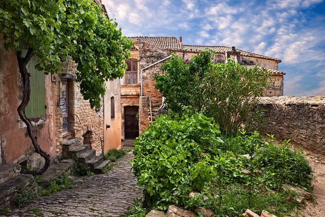 Luberon Small-Group Day Trip From Avignon - Physical Fitness and Accessibility