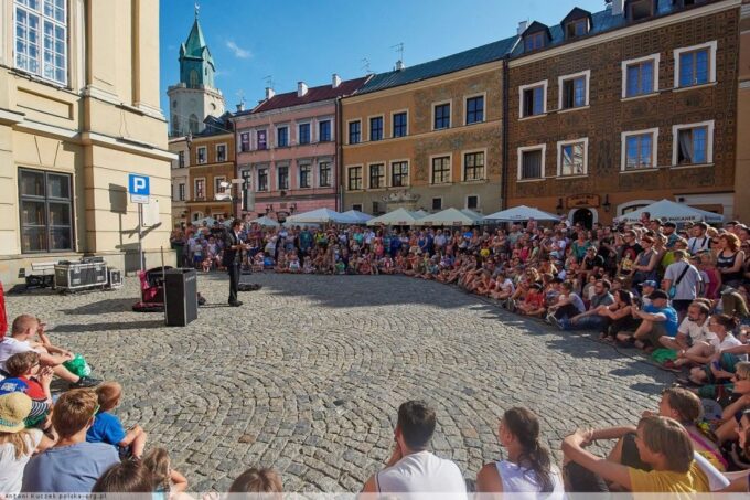 Lublin: Local Jewish Heritage Full-Day Guided Tour - Former Academy of the Sages