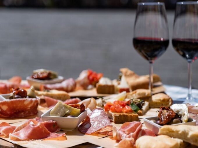 Lucca: 3-Hour Bikes & Bites Foodie Adventure Like a Local - Ratings and Feedback