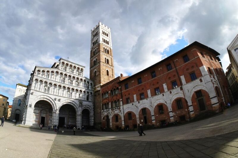 Lucca: 3 Hours Private Tour of City Center and San Martino - Tour Experience