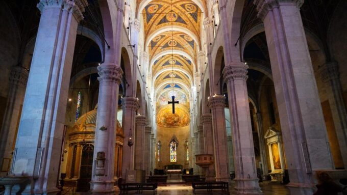 Lucca: 3 Hours Private Tour of City Center and San Martino - Recommended Items