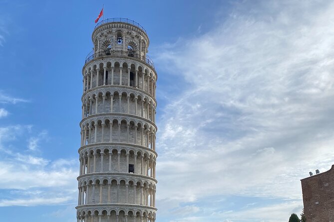 Lucca City Tour and Pisa Tower With Winetasting From Livorno Port - Exploring Lucca