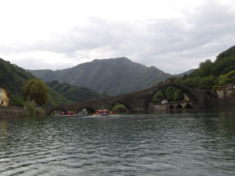 Lucca: Family-Friendly Rafting Soft - Safety Briefing and Preparation