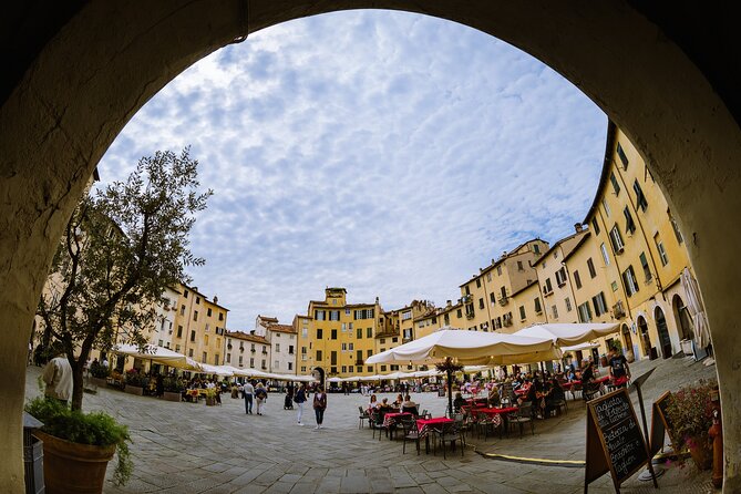 Lucca Food Tour - Do Eat Better Experience - Walking Tour of Luccas Old Town