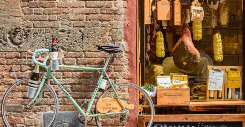 Lucca: Guided Food Walking Tour With Tastings - Guide and Language