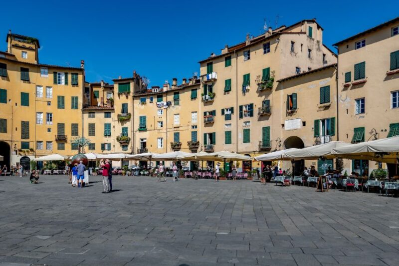 Lucca: Guided Small Group Highlights Walking Tour - Key Points