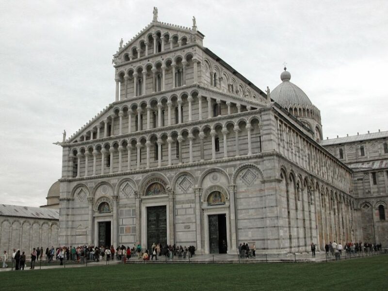 Lucca: Private Guided Walking Tour - Key Points