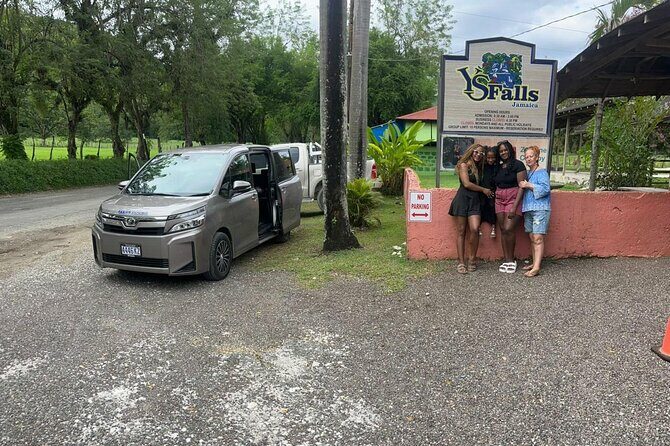 Lucea Hotel, Airbnb, and Airport private transfer - Introduction