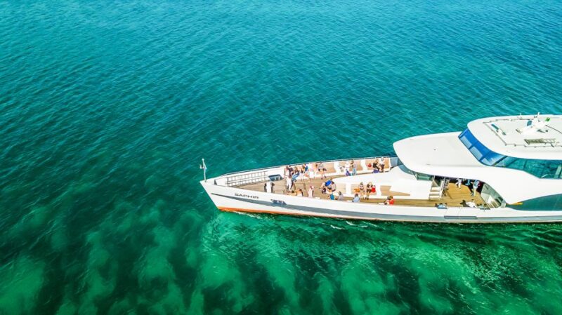 Lucerne: 1-Hour Cruise on Panoramic Yacht - Panoramic Views and Sights