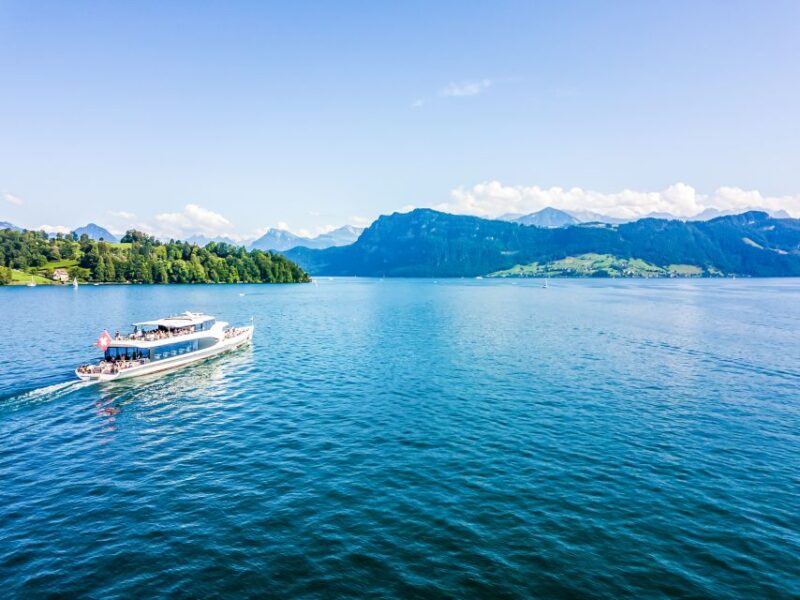 Lucerne: 1-Hour Cruise on Panoramic Yacht - On-Board Amenities