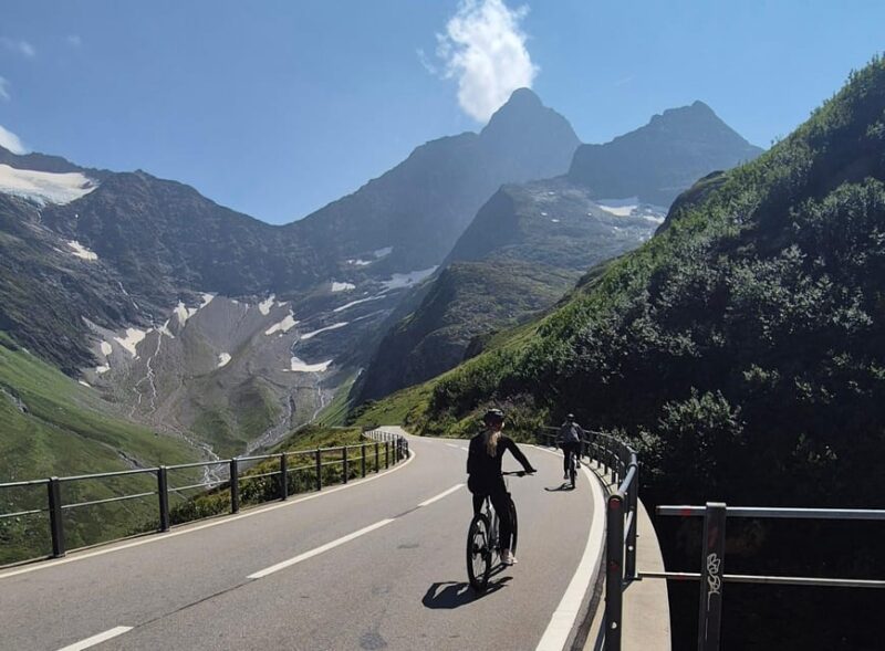 Lucerne: Downhill Cycling Adventure With Lake Swim - Exhilarating Bike Tour