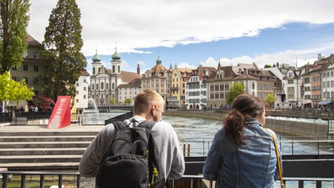Lucerne: Express Walk With a Local in 60 Minutes - Cancellation and Payment