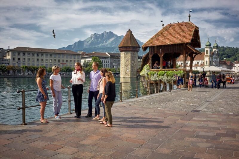 Lucerne: Guided Walking Tour With an Official Guide - Guided Walking Tour