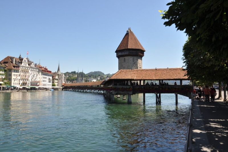 Lucerne: Guided Walking Tour With an Official Guide - Whats Included