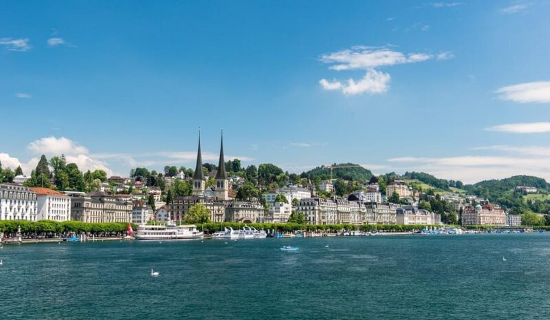 Lucerne: Interlaken & Grindelwald Exclusive Private Day Tour - Scenic Drive