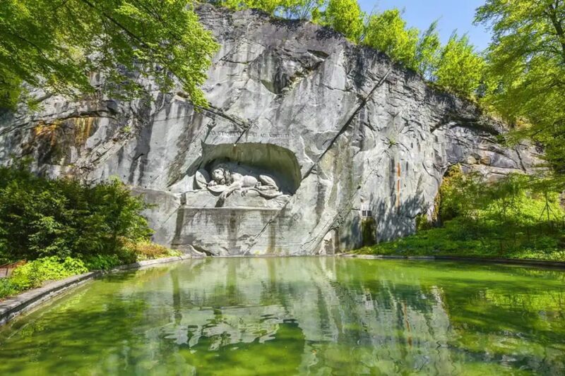 Lucerne: Private Sightseeing Walking Tour - Key Points