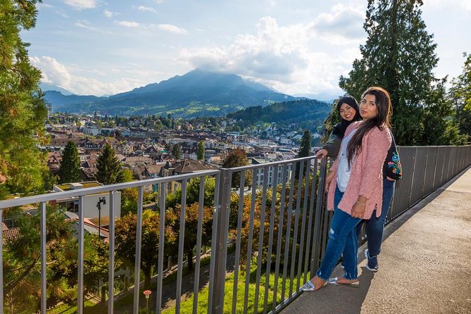 Lucerne Private Walking Tour With a Castle Visit! - Exploring the Charming Old Town