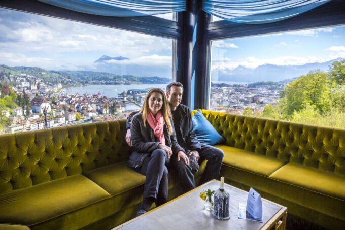 Lucerne Walking and Boat Tour: The Best Swiss Experience - Discover Musegg Wall and Spreuer Bridge