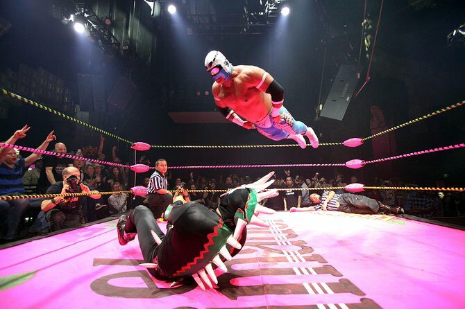 Lucha Libre Tickets & Tacos & Beer & Mezcal = BEST NIGHT EVER! - Lucha Libre Tickets & Tacos & Beer & Mezcal = The Night You Wont Forget