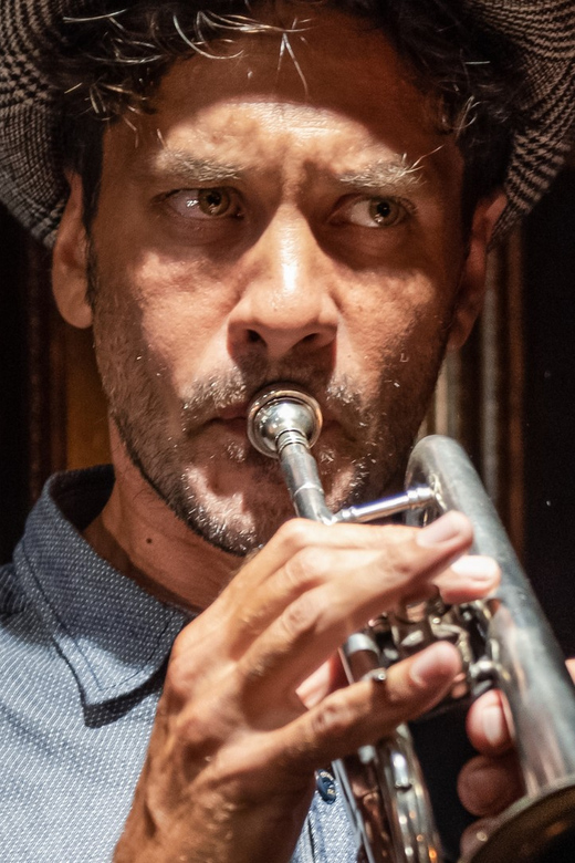 Lucho Dragone: the Voice and Trumpet That Will Captivate You - Immersive Live Shows That Move the Soul