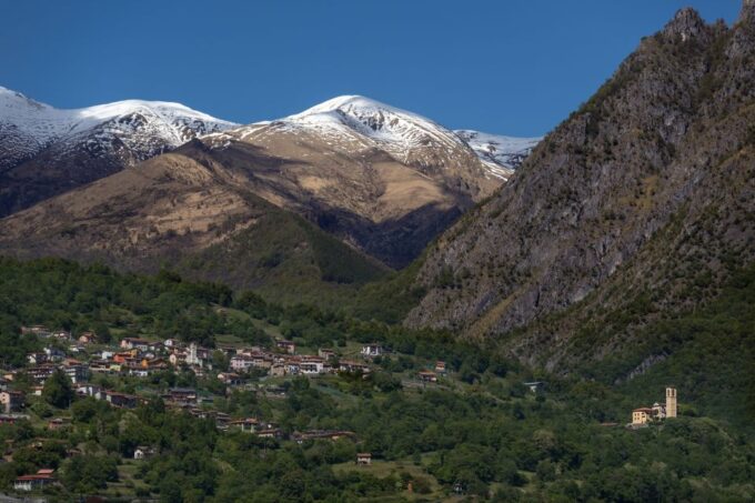 Lugano: Express Walk With a Local in 60 Minutes - Small Group Experience