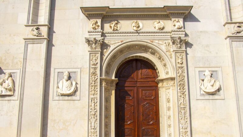 Lugano: Private Exclusive History Tour With a Local Expert - Tailored Itinerary for Interests