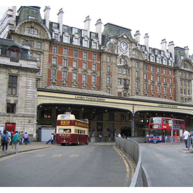 Luggage Storage Victoria Station - Safety and Security