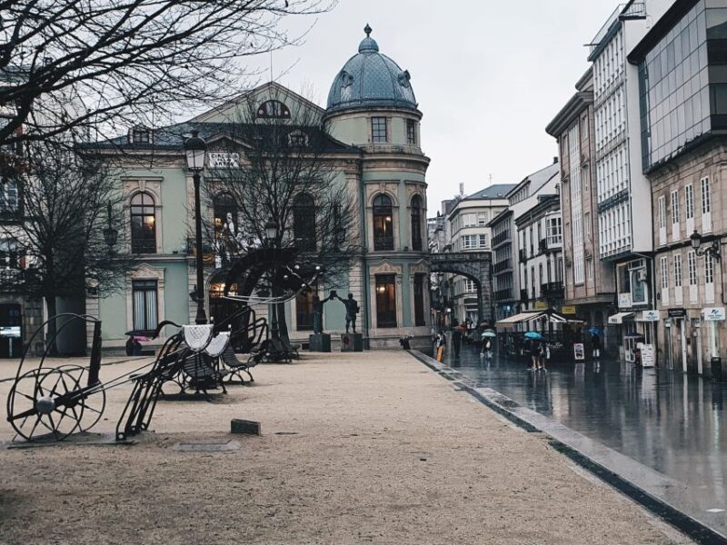 LUGO: Private Guided Walking Tour - Exploring the Historic Quarter