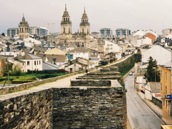 LUGO: Private Guided Walking Tour - Tasting Galician Wines