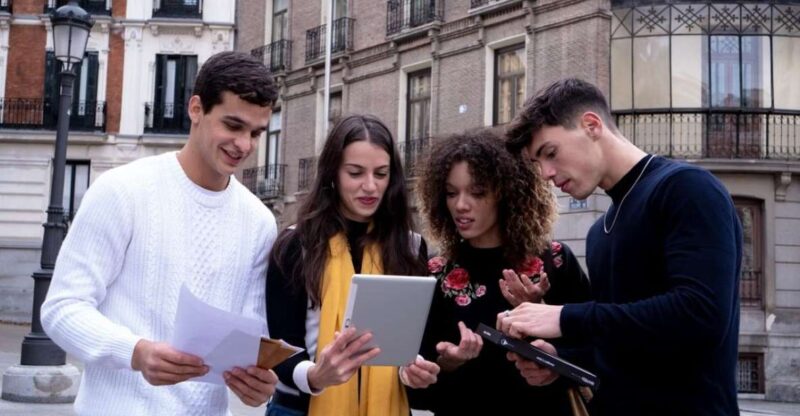 Lugo: Urban Outdoor Escape Room Game - Experience and Activities
